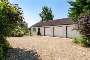 Garages & Annexe- click for photo gallery